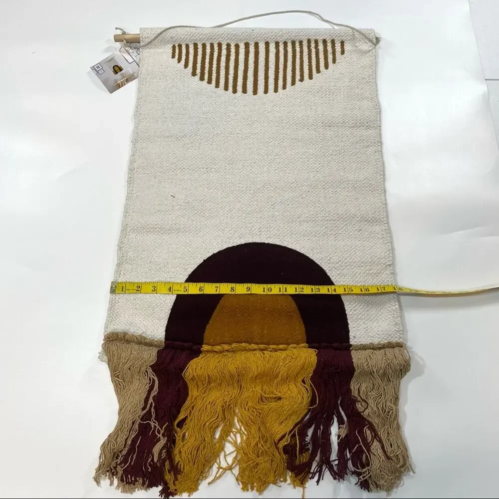 CONCEPTS IN TIME Waterfall Fringe Woven Tapestry In Multiple Colors